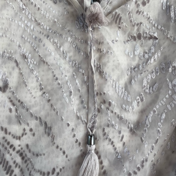 Sheer top, Black Tape brand - Picture 2 of 5